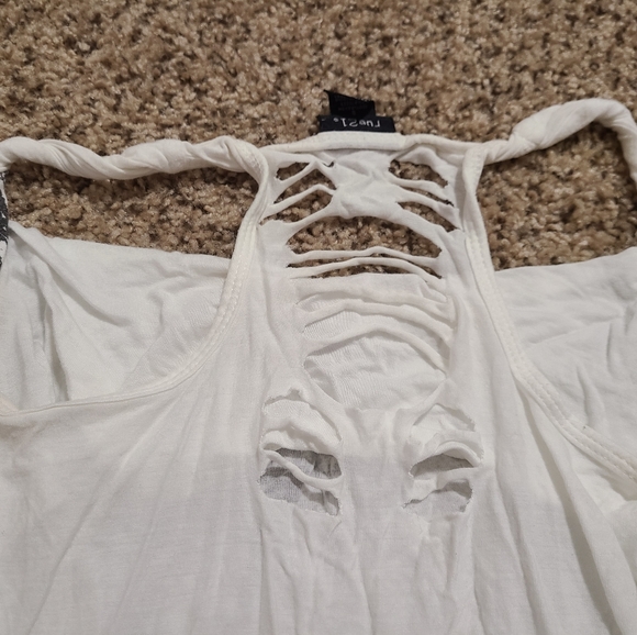 Rue21 rayon white, black, & diamond tank top - Picture 2 of 2